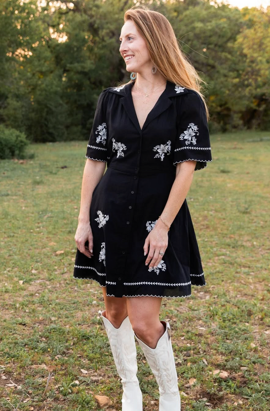 From Rodeo to Brunch: Versatile Western Dresses & Rompers