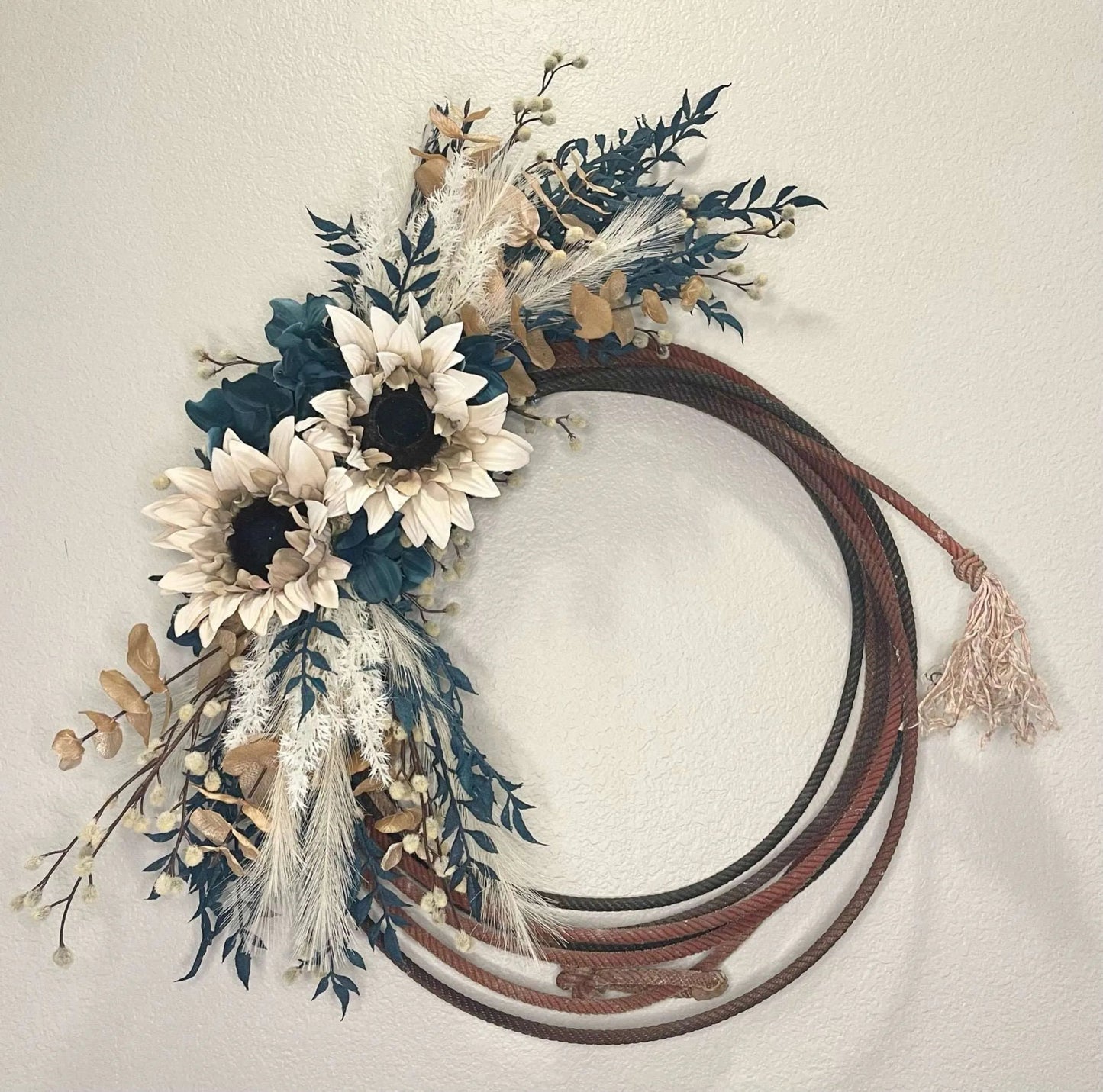 Sundance Turquoise Lariat Wreath - Texas Front Porch