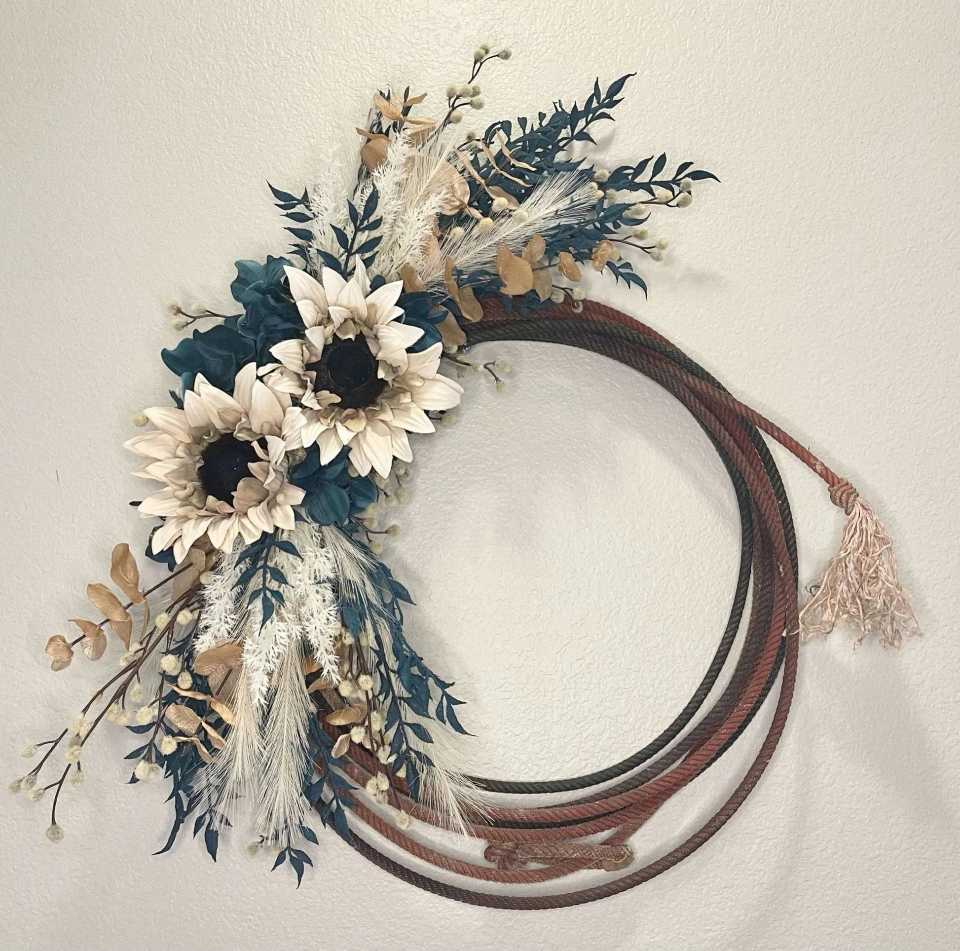 Sundance Turquoise Lariat Wreath - Texas Front Porch
